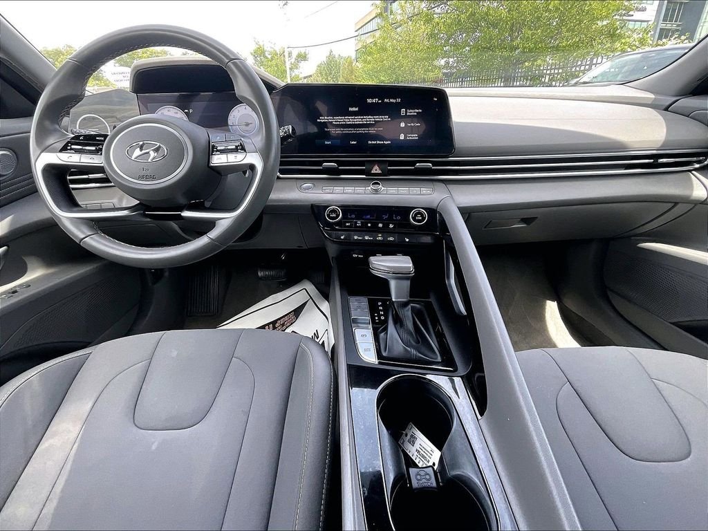 Used 2023 Silver Hyundai SEL image 21