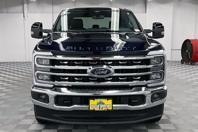 Used 2025 Antimatter Blue Metallic Ford Lariat image 4