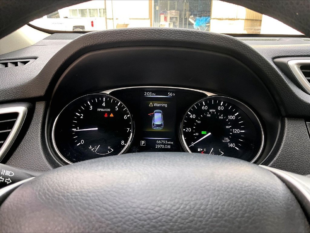 Used 2015 Arctic Blue Metallic Nissan S image 25
