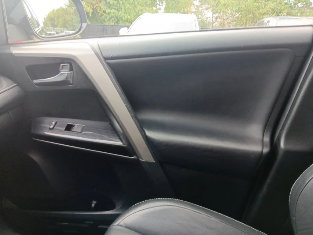 Used 2016 Black Toyota Limited image 25