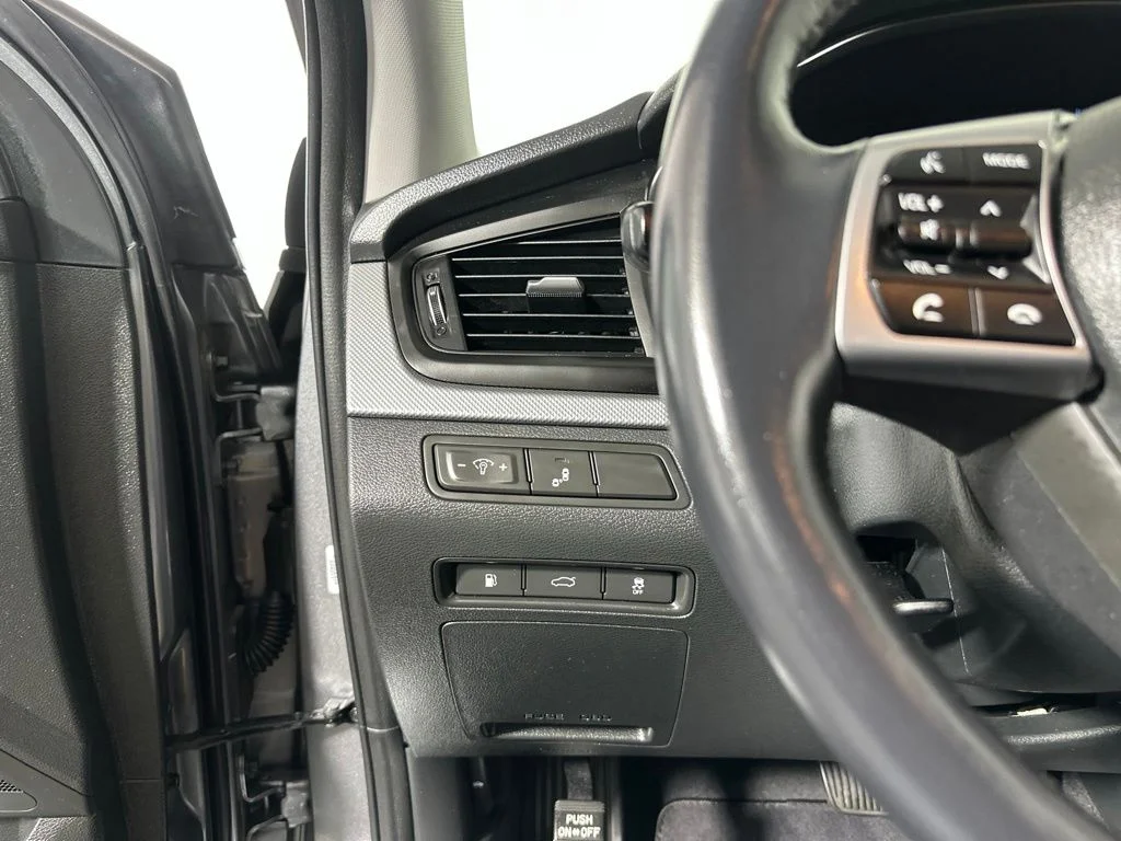 Used 2019 Machine Gray Hyundai SEL image 13