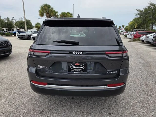 New 2026 Baltic Gray Metallic Clear-Coat Exterior Paint Jeep Limited image 10
