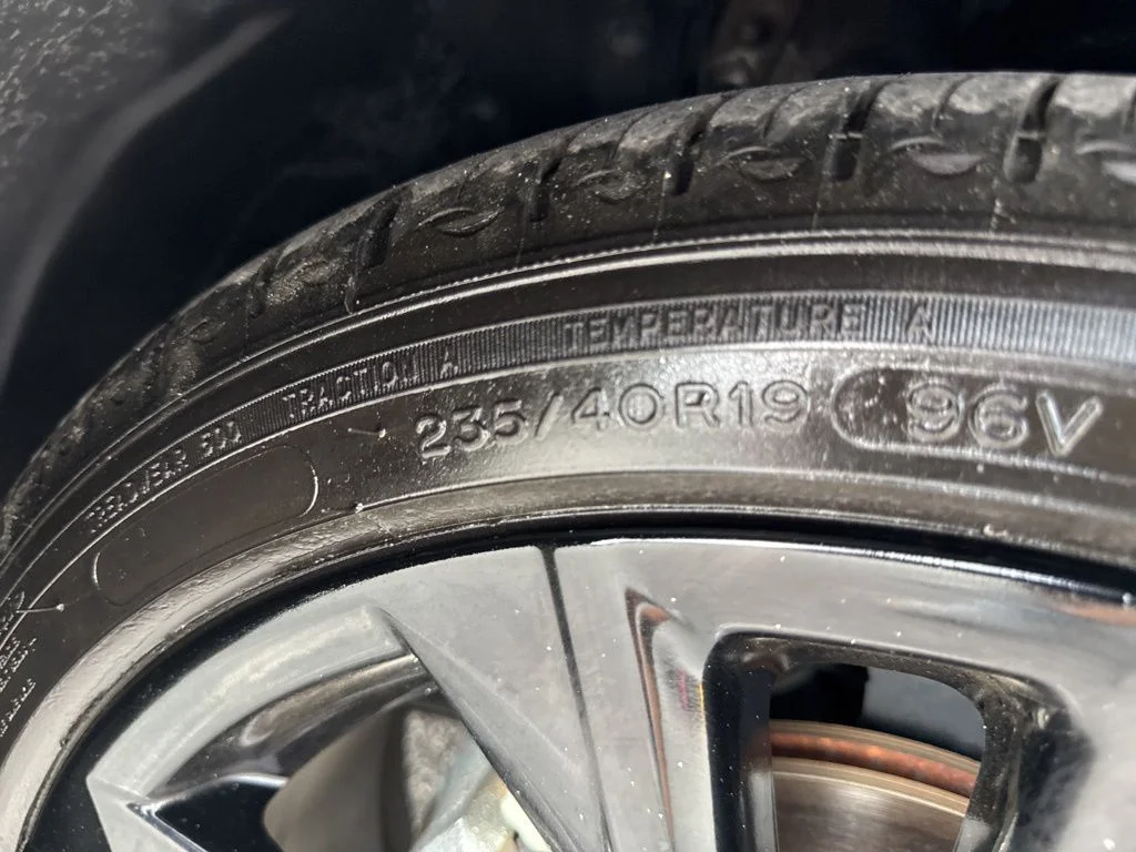 Used 2024 Gray Lexus 300h F SPORT Handling image 35