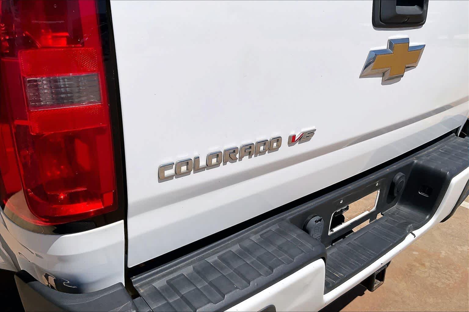 Used 2017 Summit White Chevrolet 4WD WT image 9