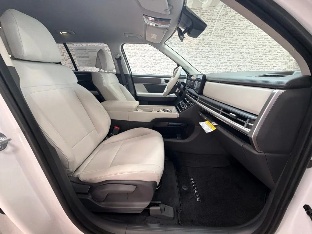 New 2027 Serenity White Hyundai SE image 11