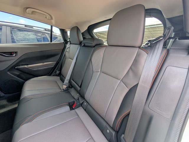 New 2026 CRYSTAL WHITE PEARL Subaru Limited image 21