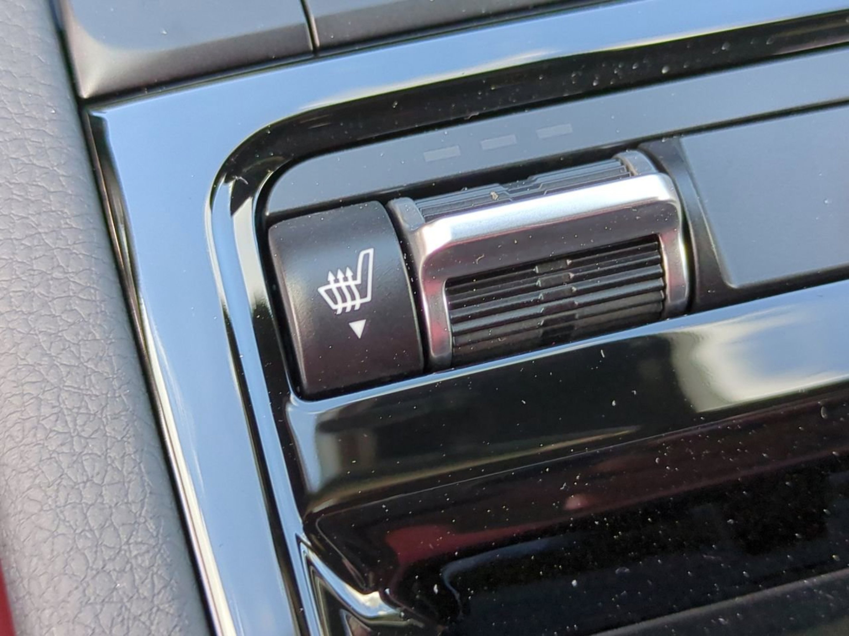 New 2026 Snow White Pearl Kia GT-Line image 28