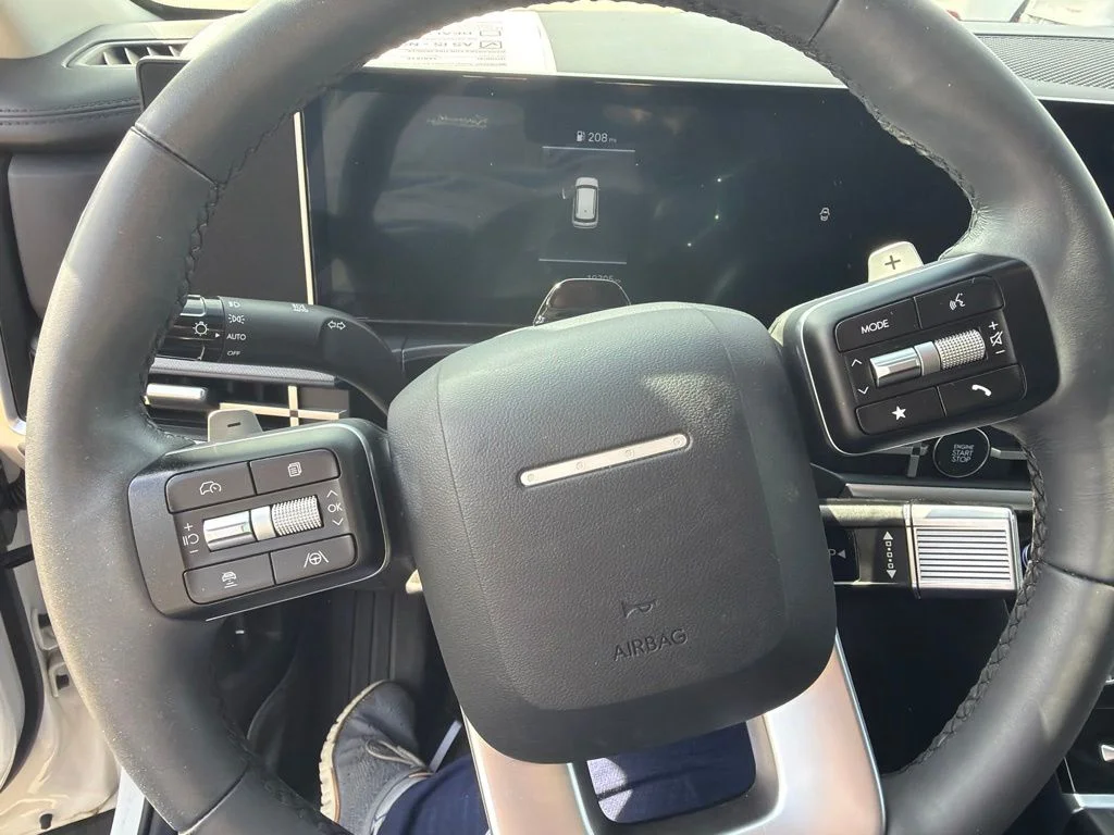 Used 2026 White Hyundai SEL image 11