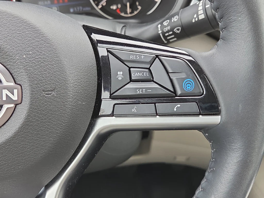 Used 2024 Black Nissan 2.5 SL image 15