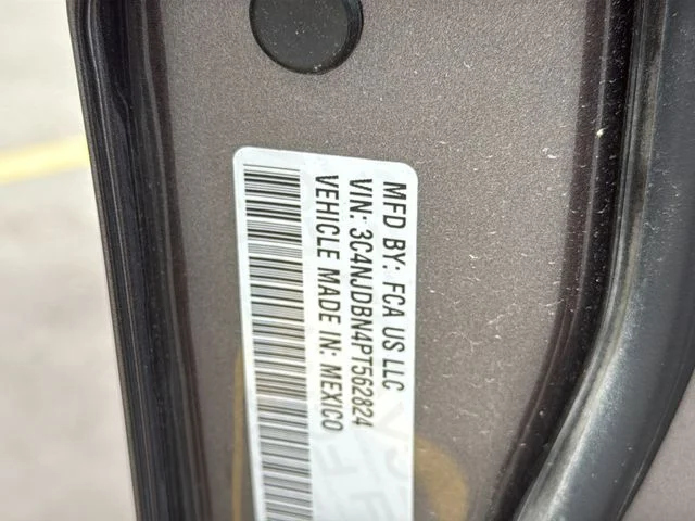 Used 2023 Gray Jeep Latitude image 16