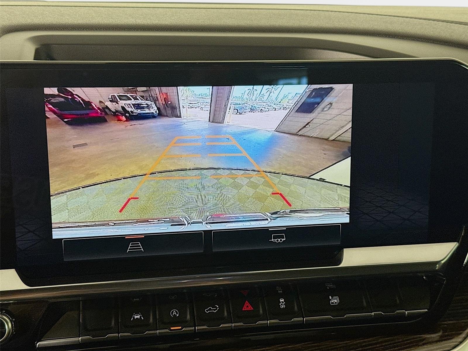 Used 2024 Summit White GMC Elevation image 16