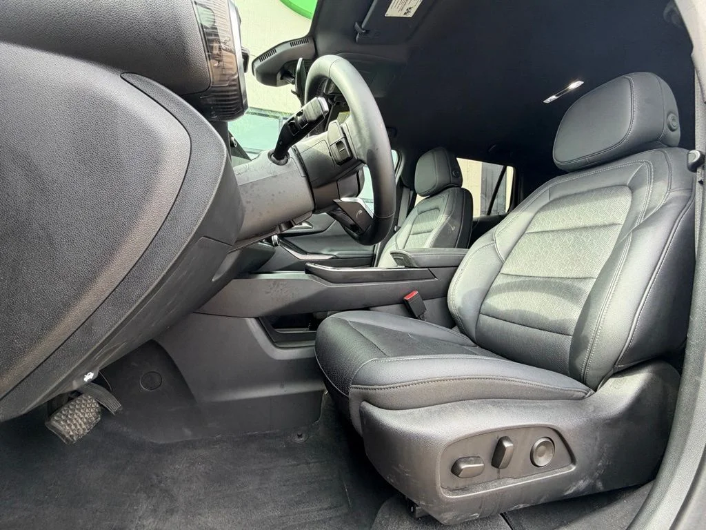 Used 2025 Gray Chevrolet LT image 6