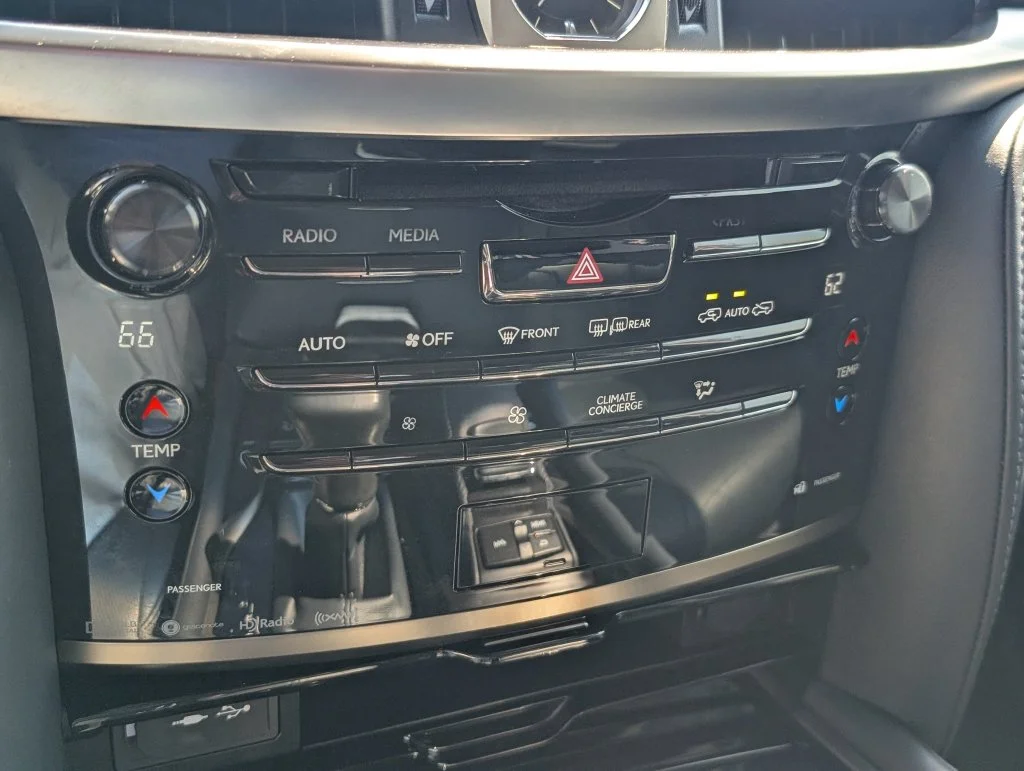 Used 2018 Silver Lexus 570 image 25