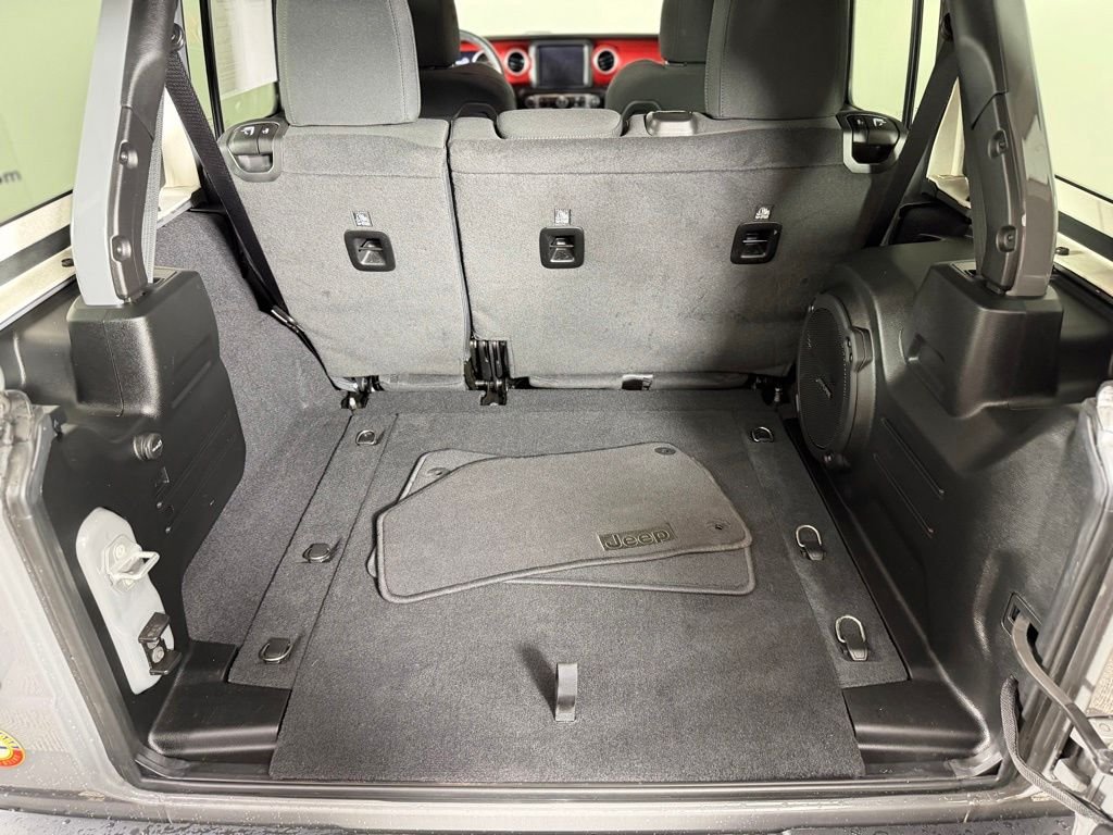 Used 2023 Gray Jeep Rubicon image 23