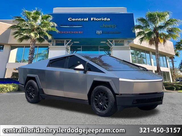 2024 Tesla Cybertruck All-Wheel Drive's photo