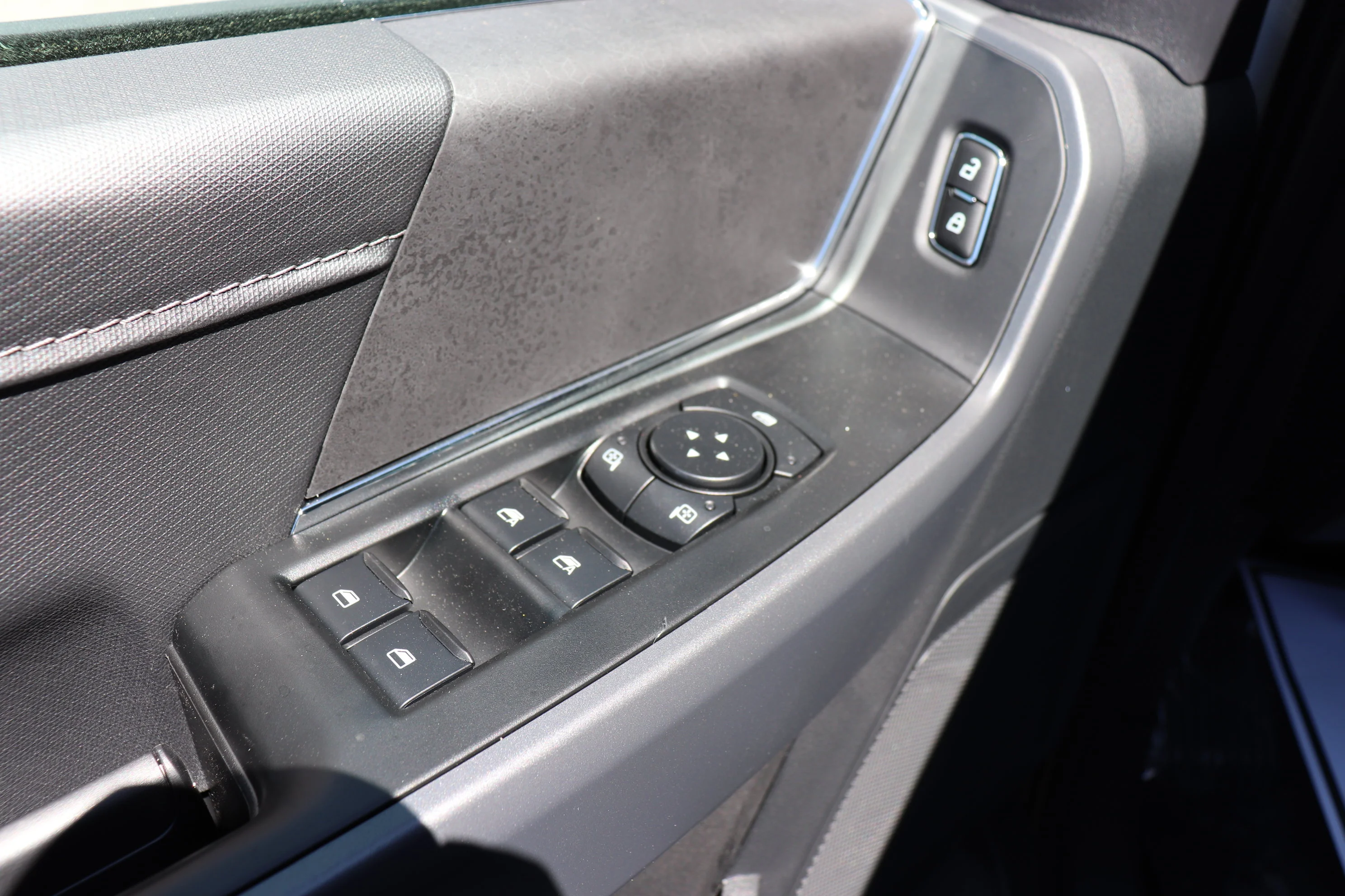 New 2026 AVALANCHE Ford XLT image 10