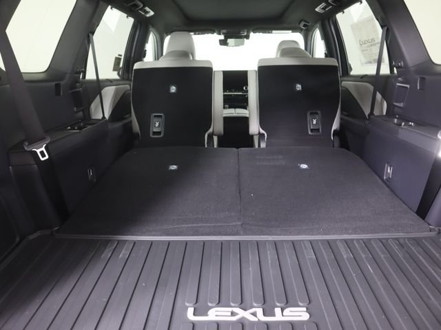 New 2026 Wind Chill Pearl Lexus  350 LUXURY AWD image 27