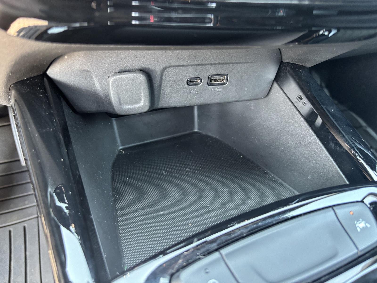 Used 2024 Black Metallic Chevrolet 2RS image 21