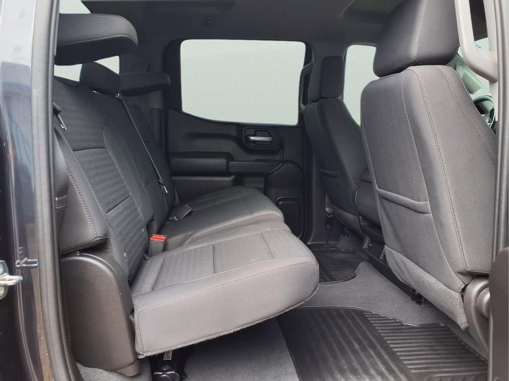 Used 2022 Dark Ash Metallic Chevrolet Custom image 15