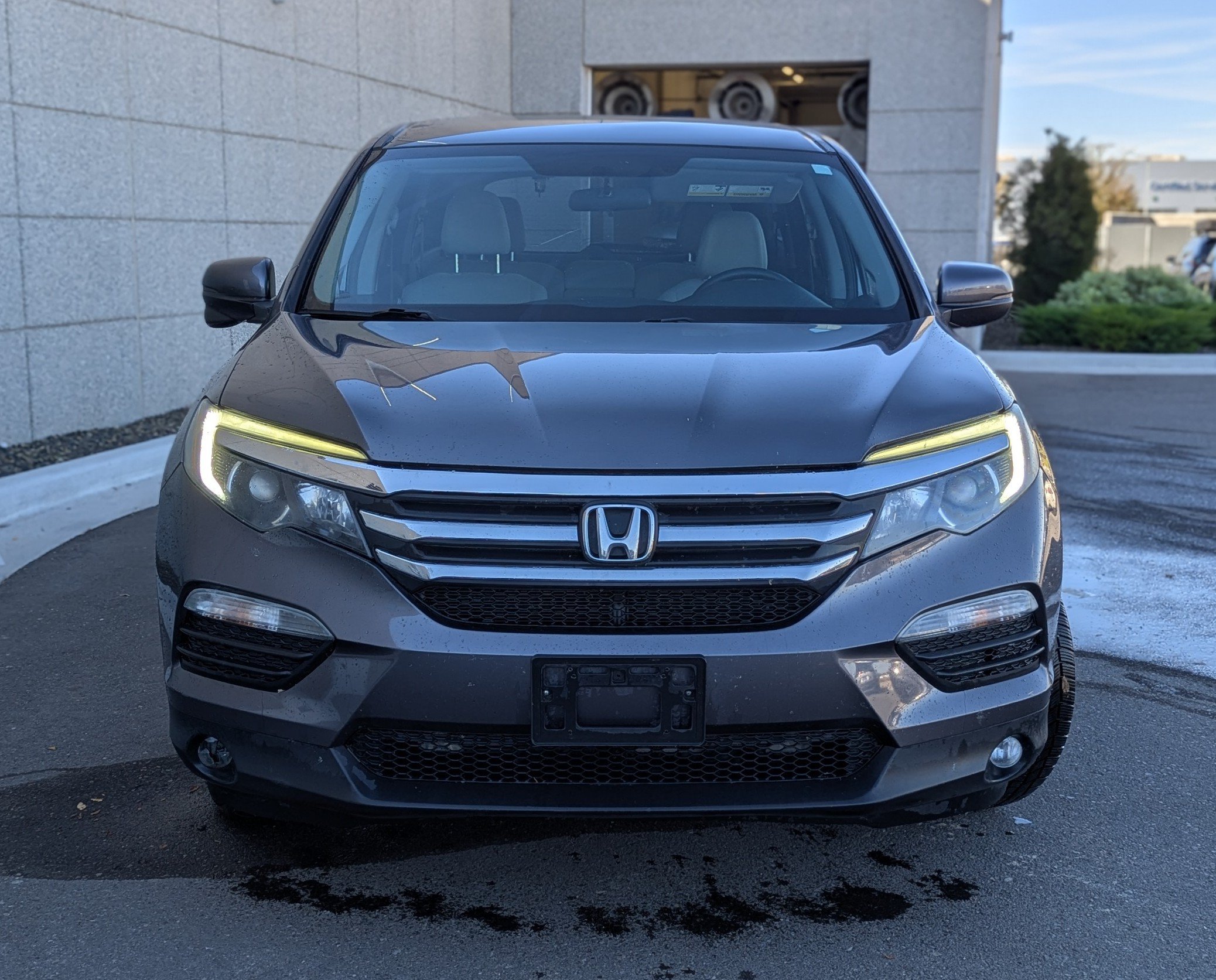 Used 2018 Silver Honda EX image 8