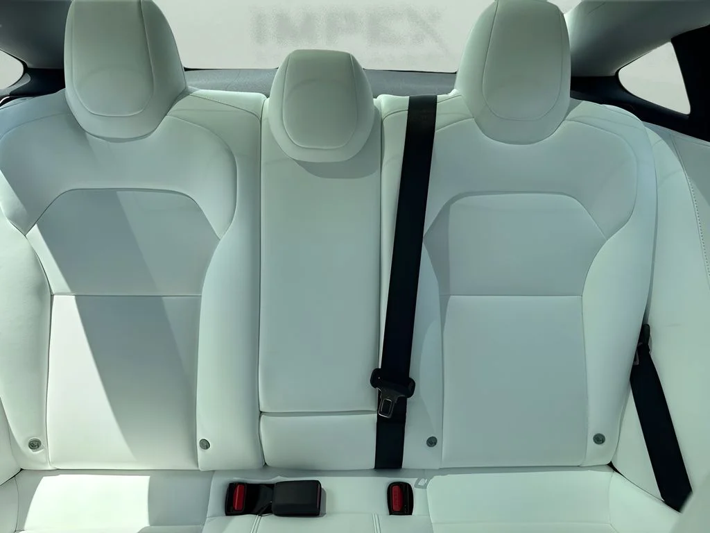 Used 2024  Tesla Base image 12