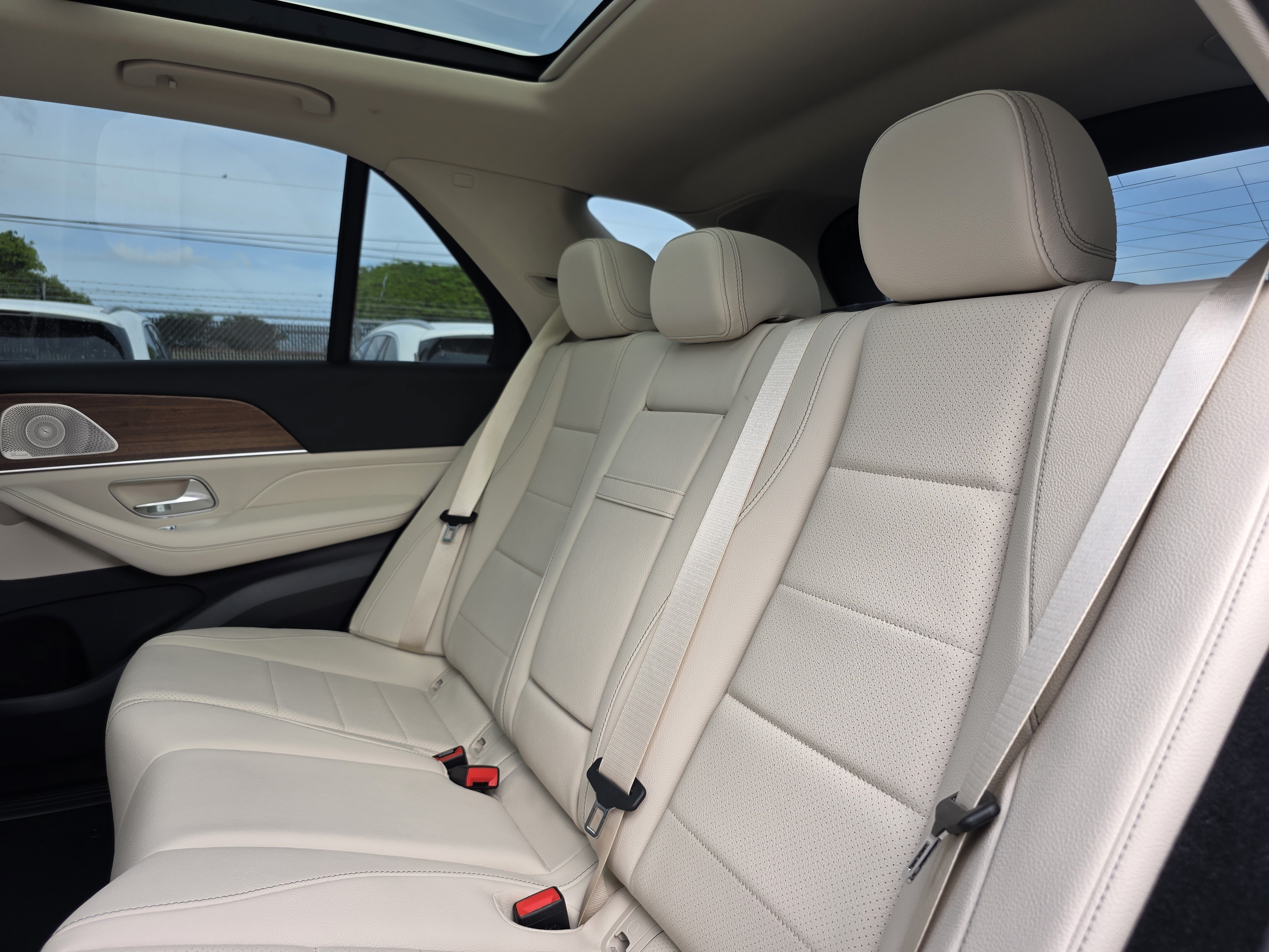 New 2026 Selenite Grey Metallic Mercedes-Benz GLE 450 image 43