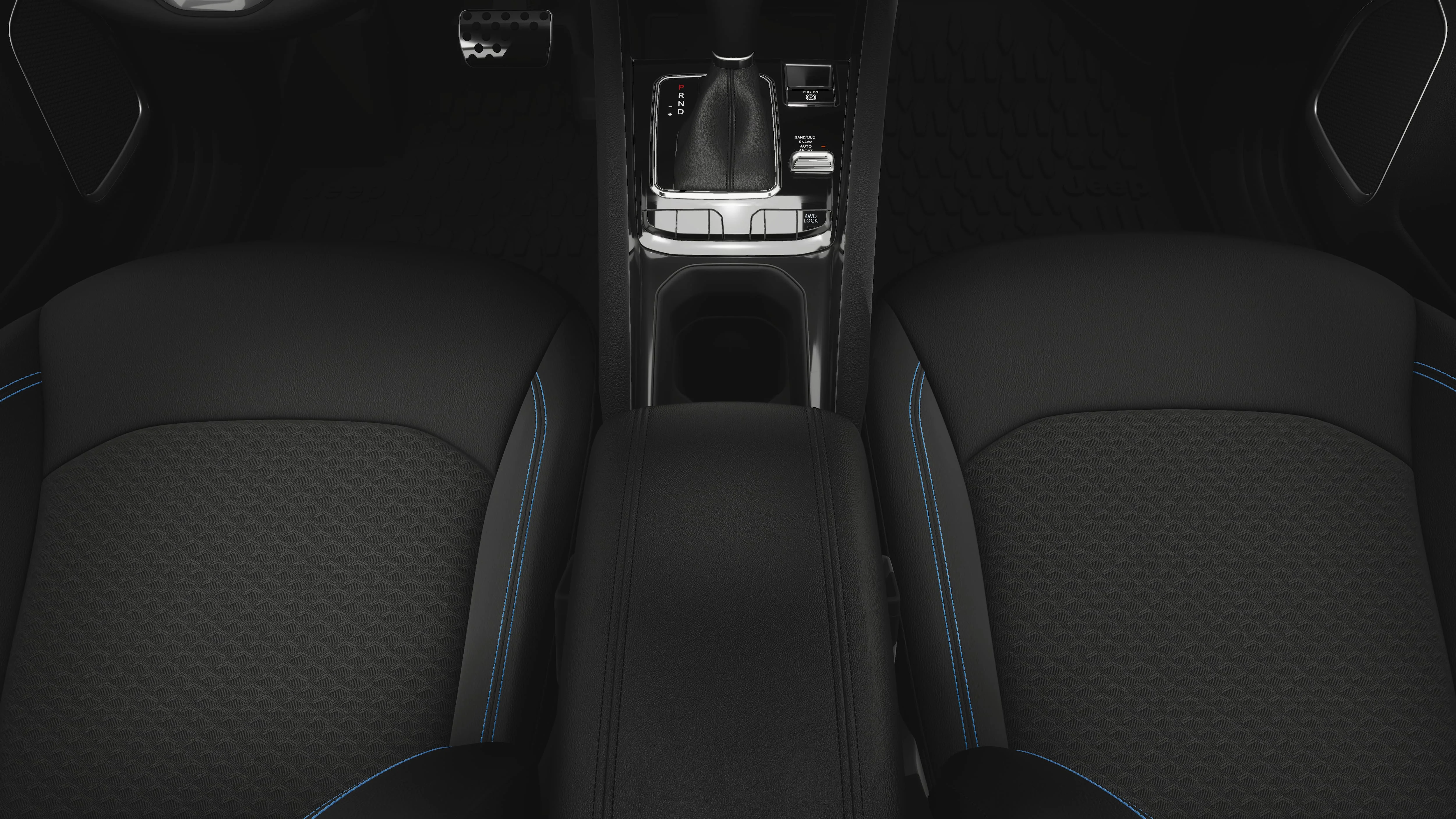 New 2026 Diamond Black Crystal Pearl-Coat Exterior Paint Jeep Latitude image 4