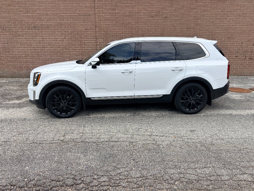 Used 2022 Glacial White Pearl Kia SX image 3