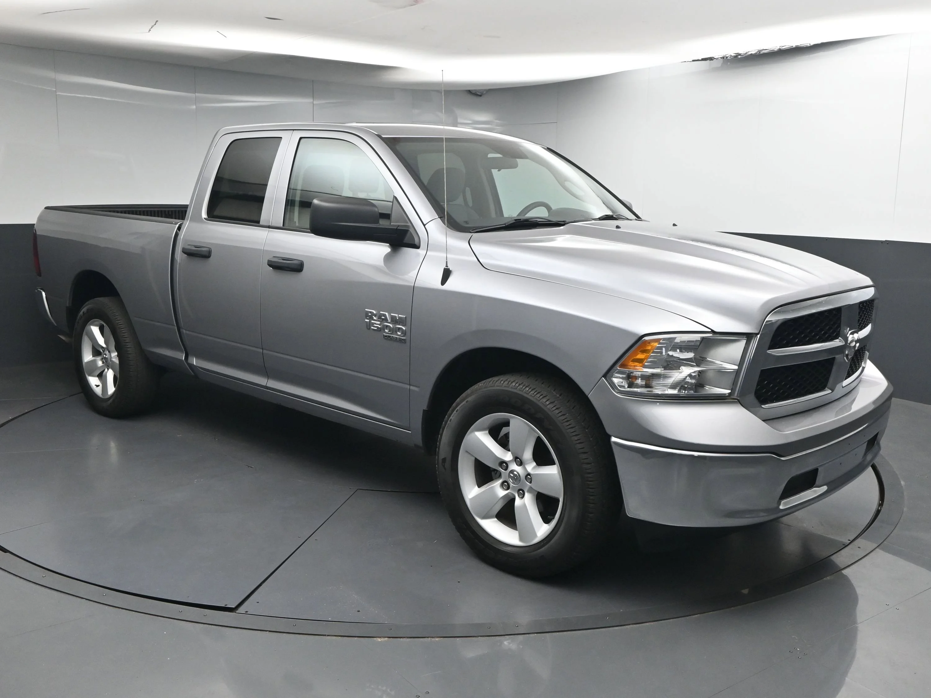 2024 RAM 1500 Classic SLT 4x4 Quad Cab 6'4's photo
