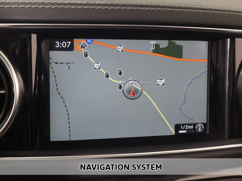 Used 2018 Black Mercedes-Benz SL 450 image 4
