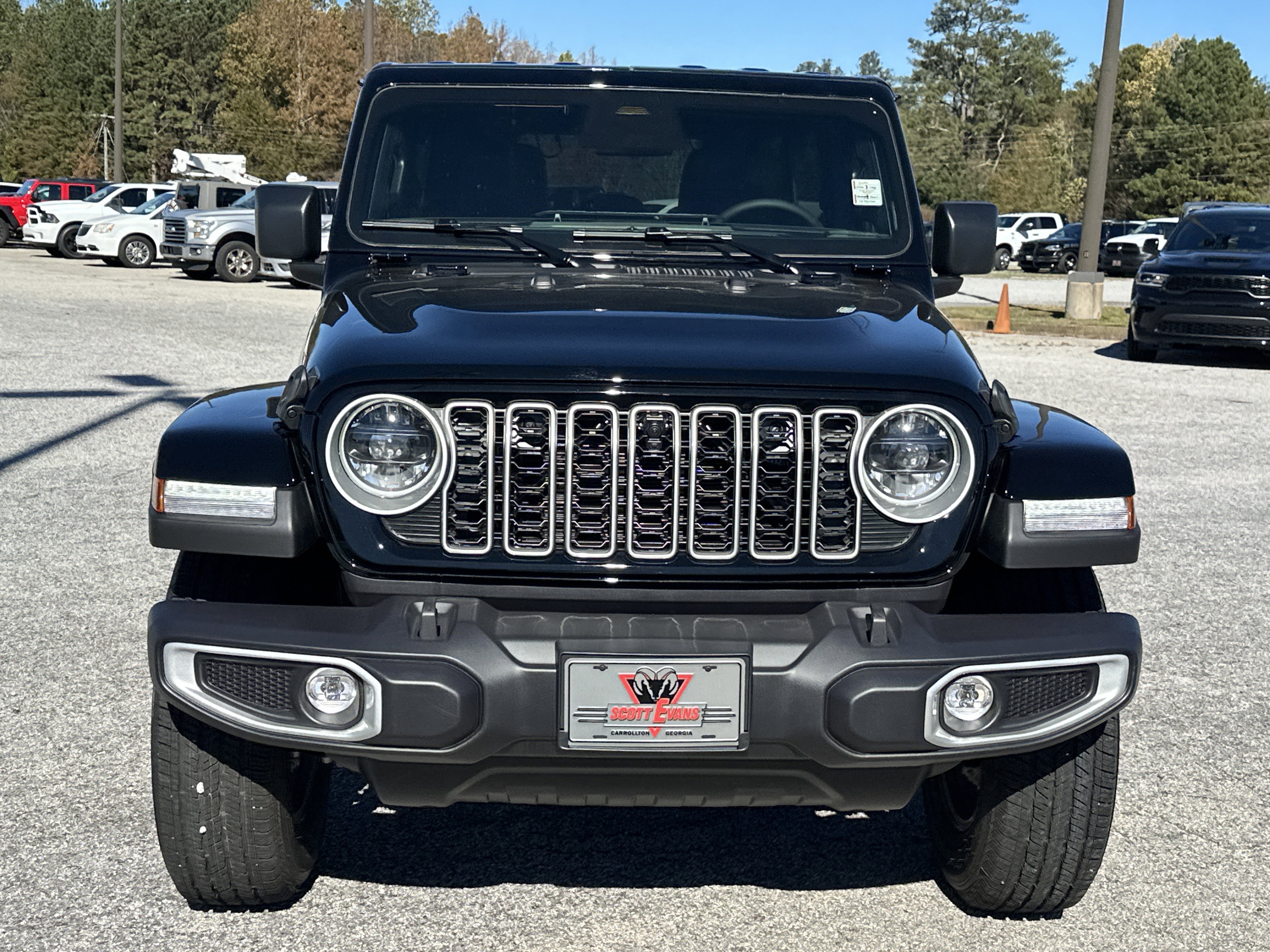New 2026 Black Clear-Coat Exterior Paint Jeep Sahara image 3