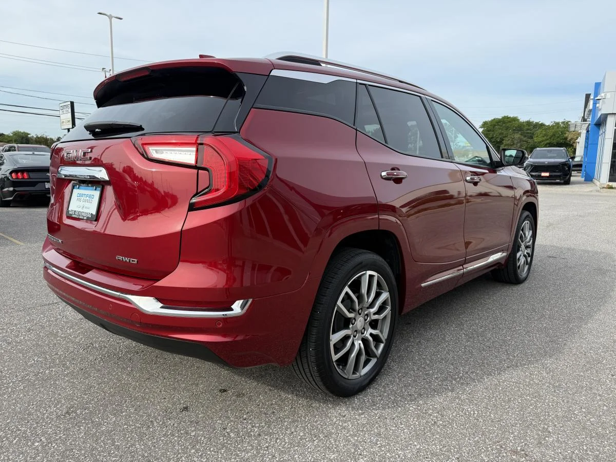 Certified Used 2023 Red GMC Denali Awd image 5
