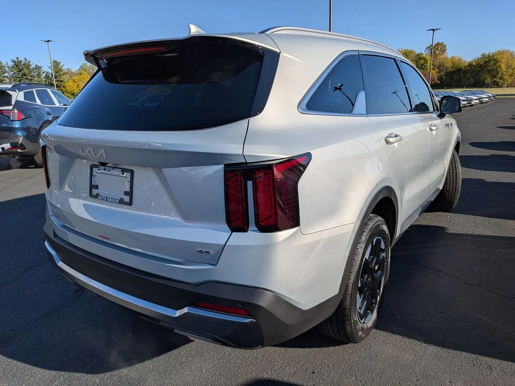 2026 Kia Sorento S - Photo 7