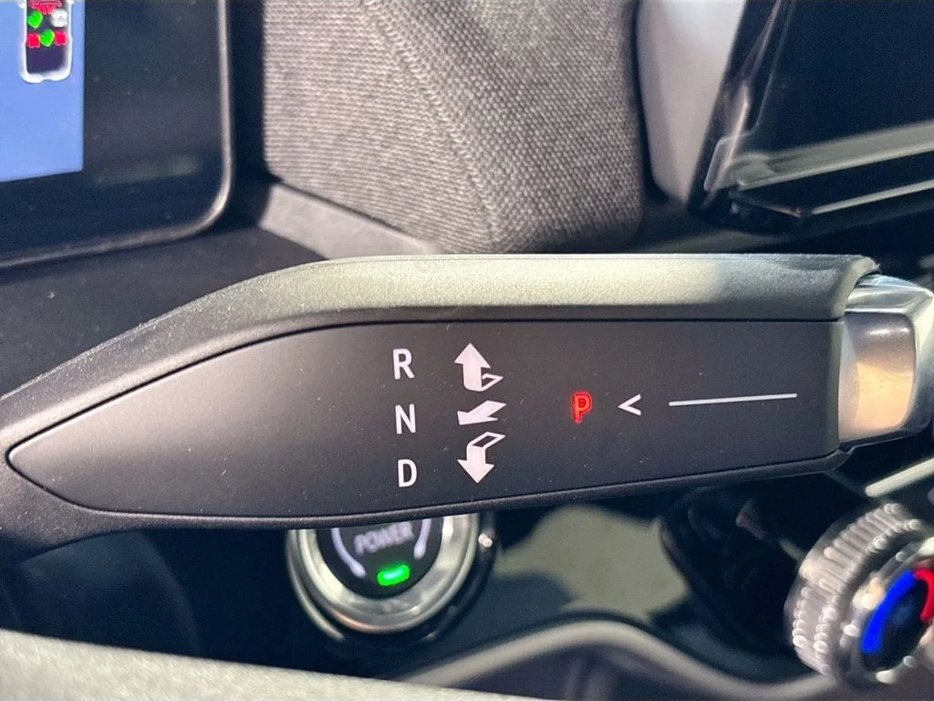 New 2026 Mercury Silver Metallic Honda EX image 18