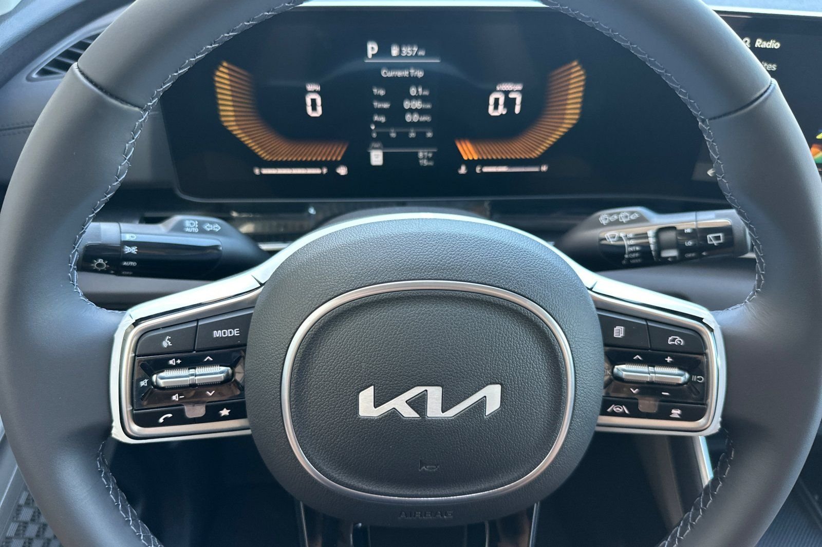 New 2026 White Kia EX image 25