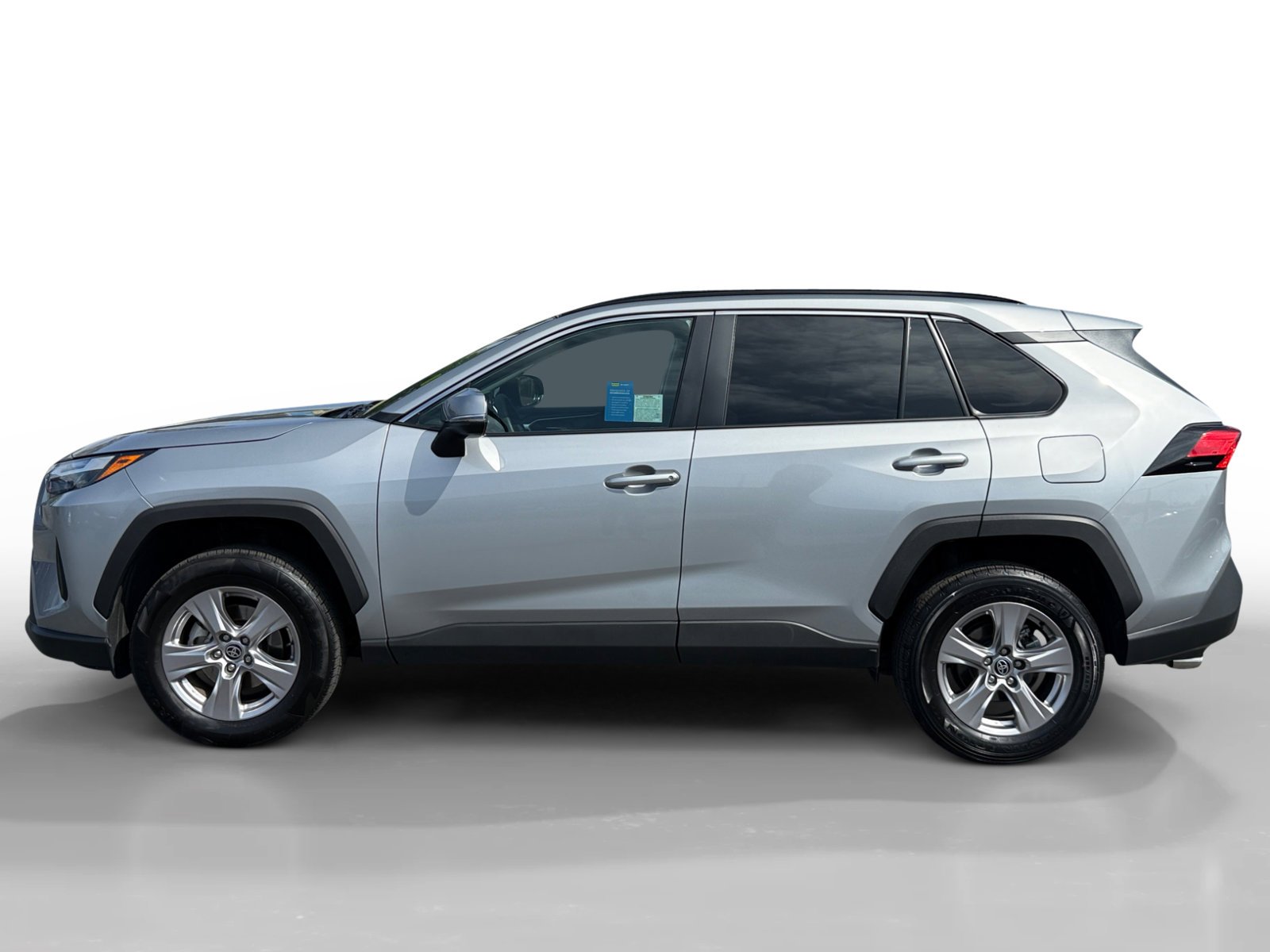 Used 2025 Silver Sky Metallic Toyota XLE image 2