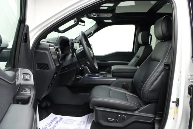 New 2026 Star White Metallic Tri-Coat Ford Lariat® image 38