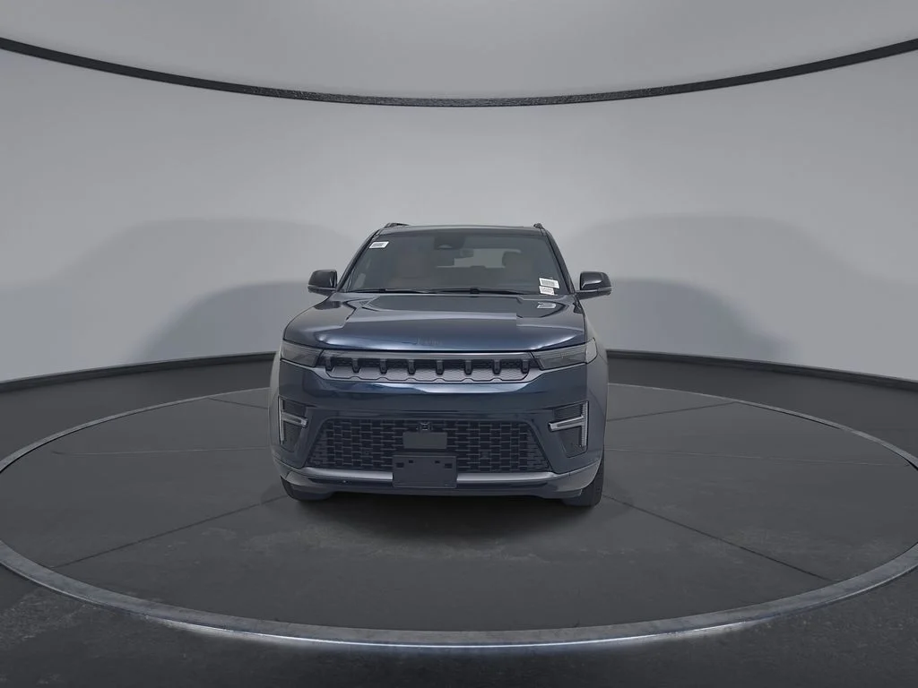 New 2026 Fathom Blue Pearl-Coat Exterior Paint (Late Availability) Jeep Summit Reserve image 5