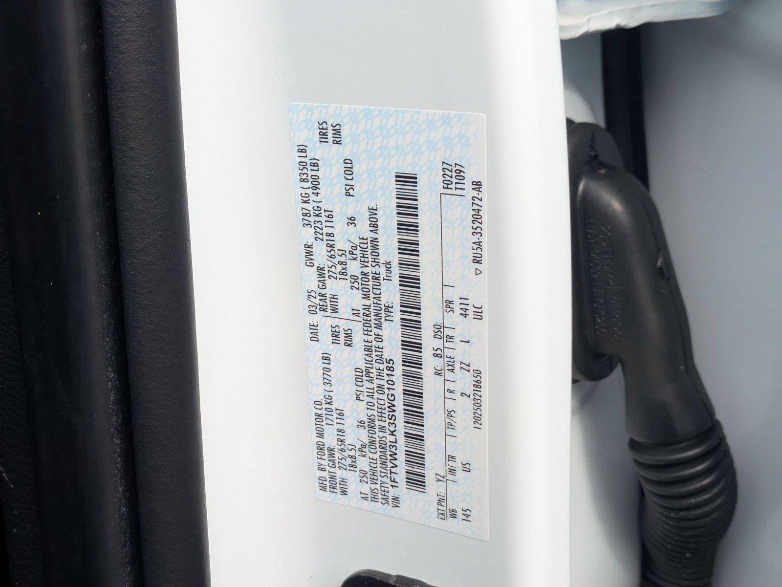 Used 2025 Oxford White Ford XLT image 37