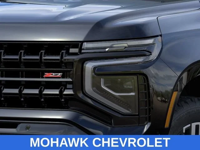 2026 Chevrolet Suburban Z71 - Photo 10