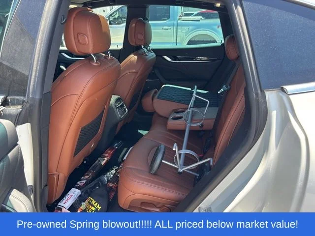 Used 2019 White Maserati  image 15