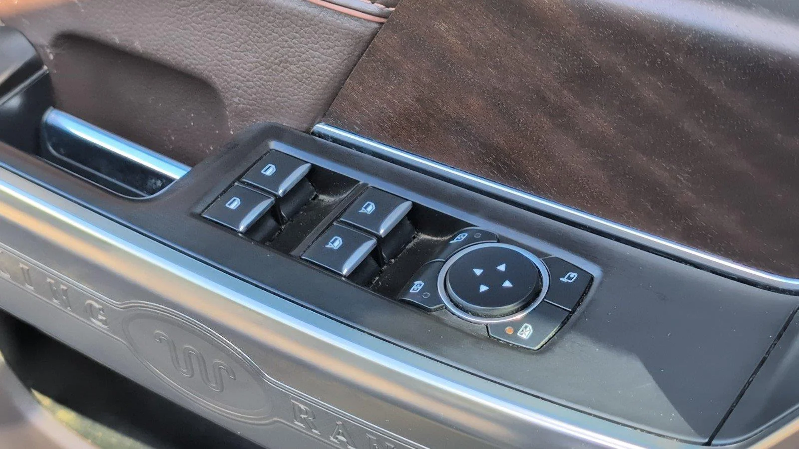 Used 2023 Antimatter Blue/Stone Gray Ford King Ranch image 21