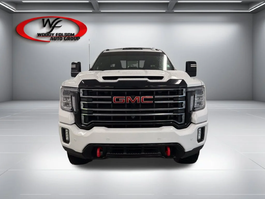 Used 2022 White GMC AT4 image 2