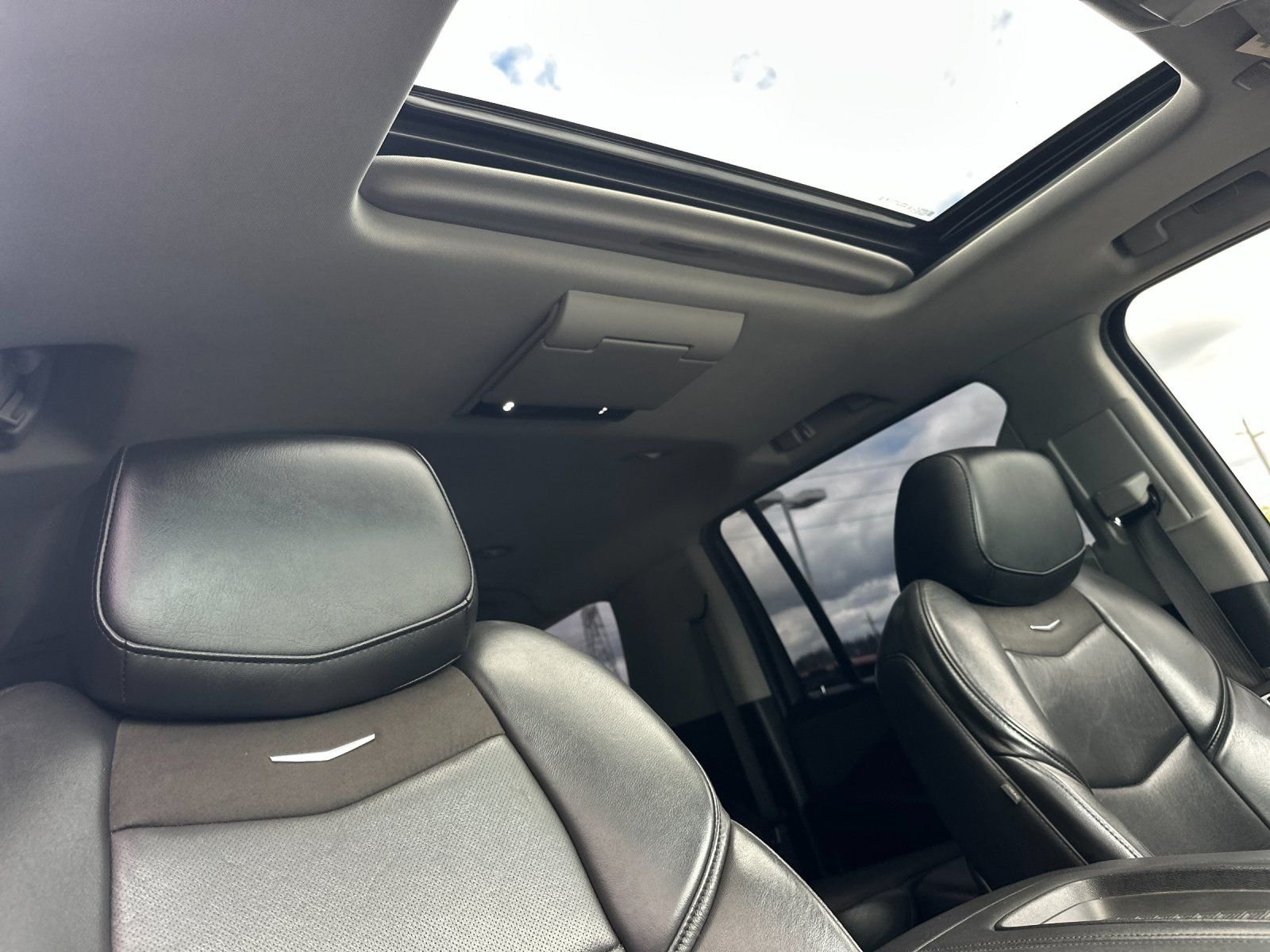 Used 2020 Black Raven Cadillac Luxury image 17