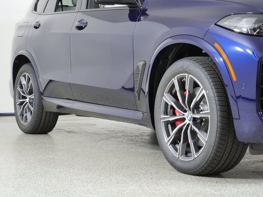 New 2026 Tanzanite Blue II Metallic BMW xDrive40i image 6