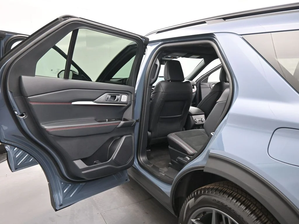 New 2026 Vapor Blue Metallic Ford ST image 21