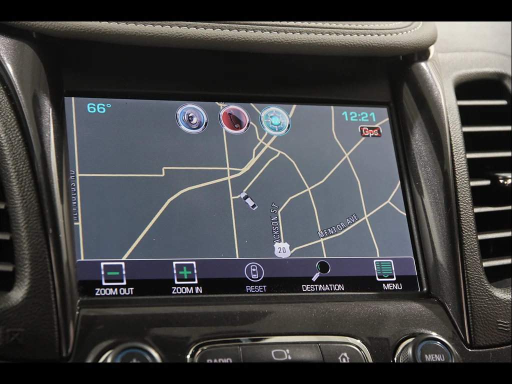 Used 2014 White Diamond Tricoat Chevrolet LTZ image 12