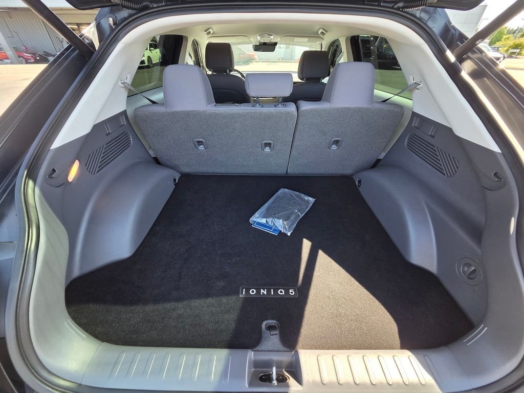 Used 2024 Black Hyundai SEL image 15