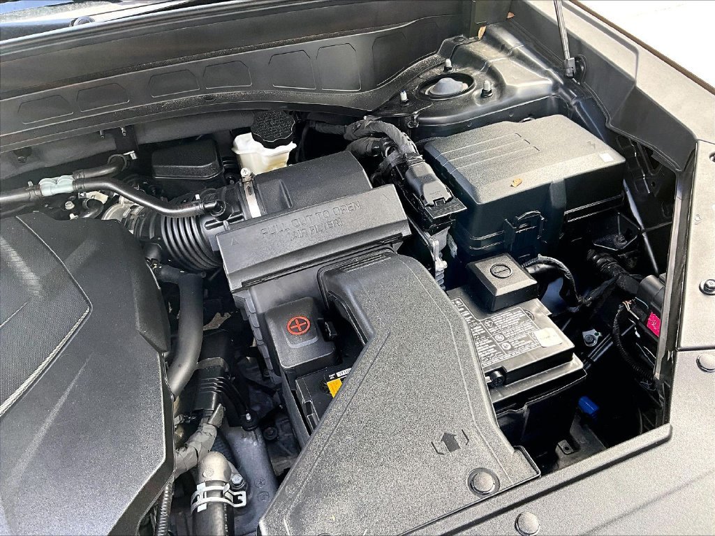 Used 2025 Black Kia S image 32