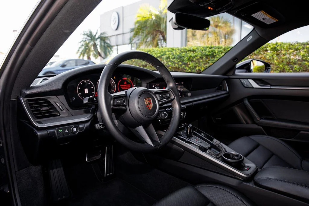 2025 Porsche 911 T - Photo 27